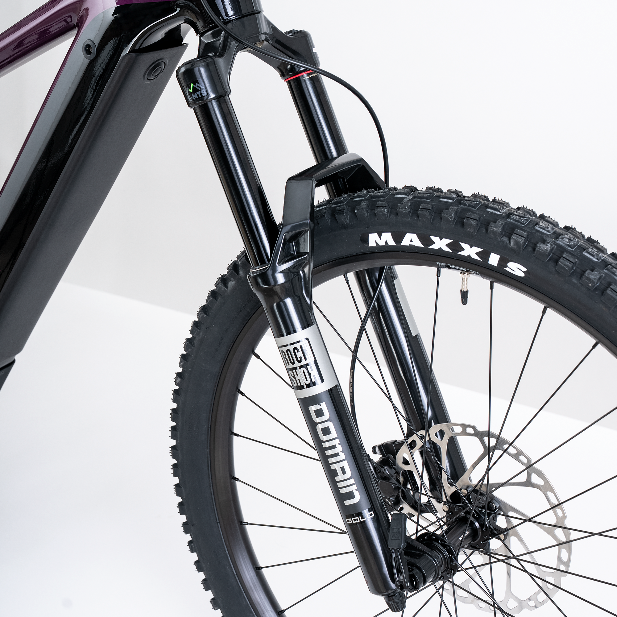 TRS-B 170 1.2, dark purple glossy, Detailnsicht Gabel