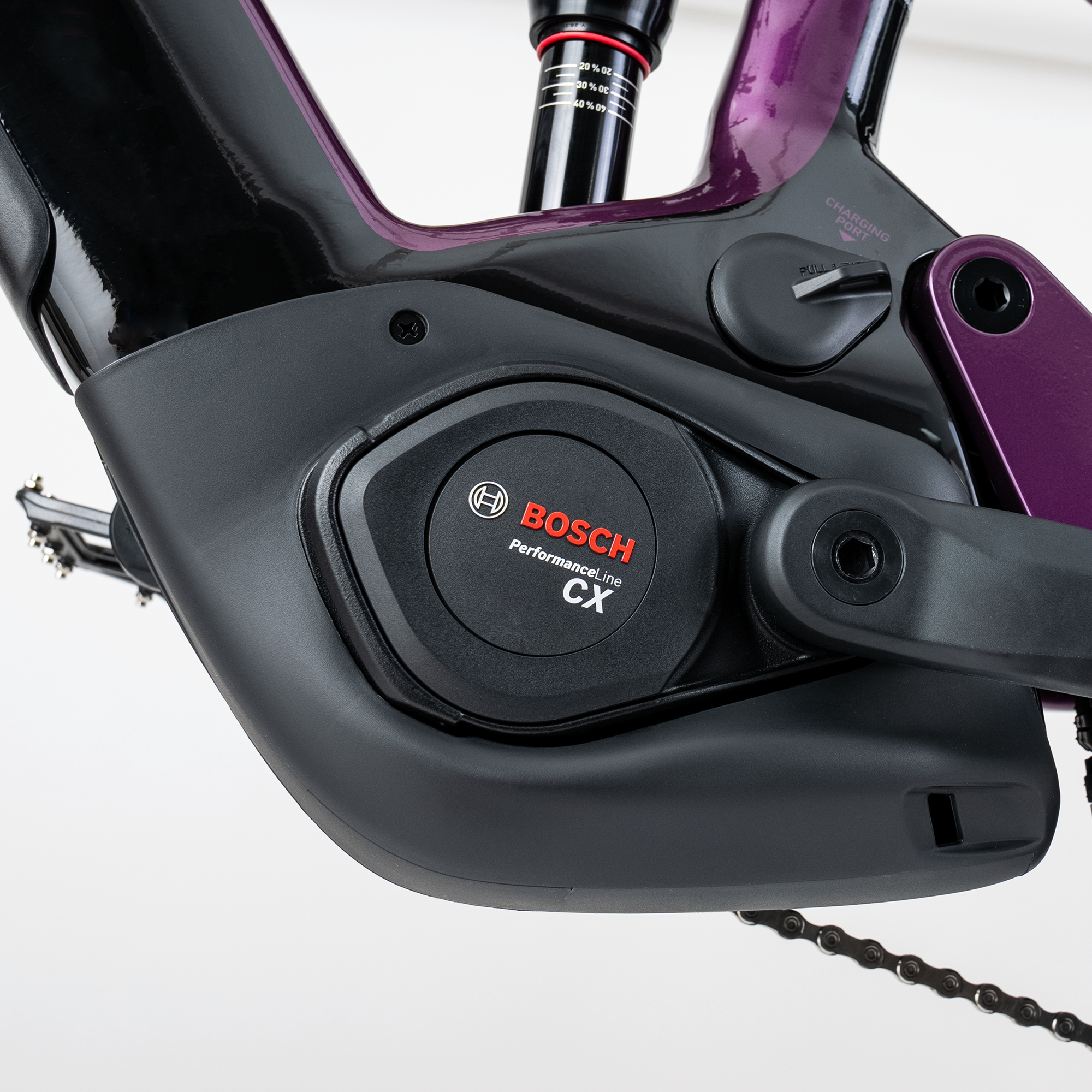 TRS-B 170 1.2, dark purple glossy, Detailnsicht Motor