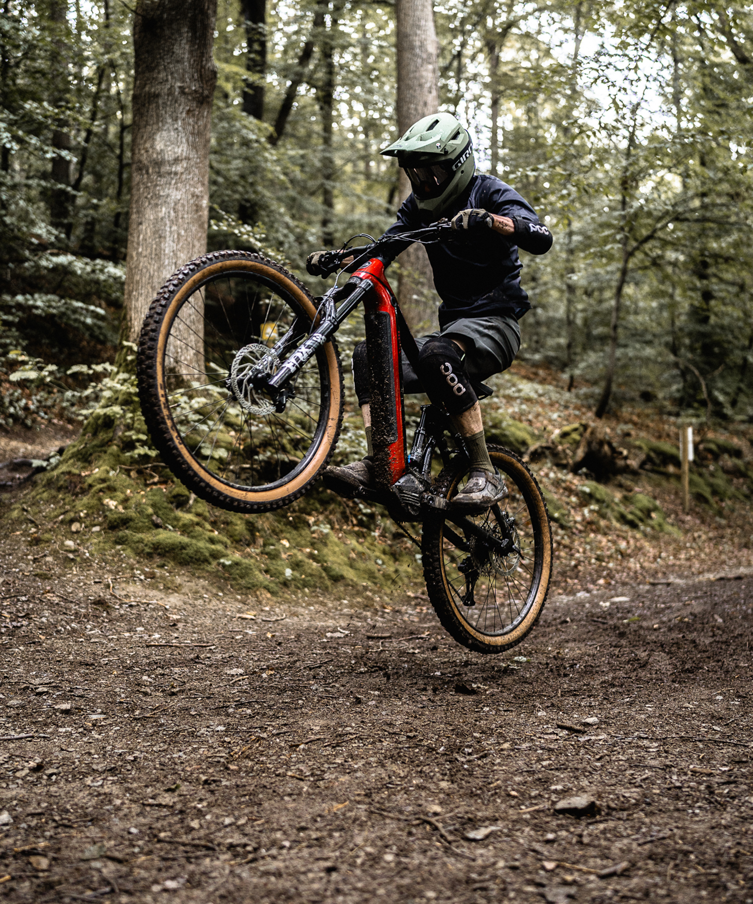 Category Header E-MTB